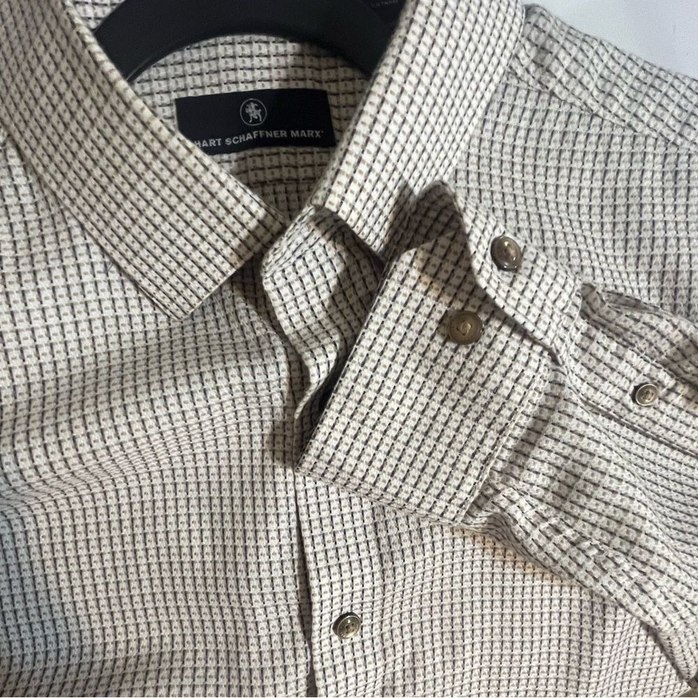 Hart Schaffner Marx XL Men's Long Sleeved Button up shirt grey beige Off White